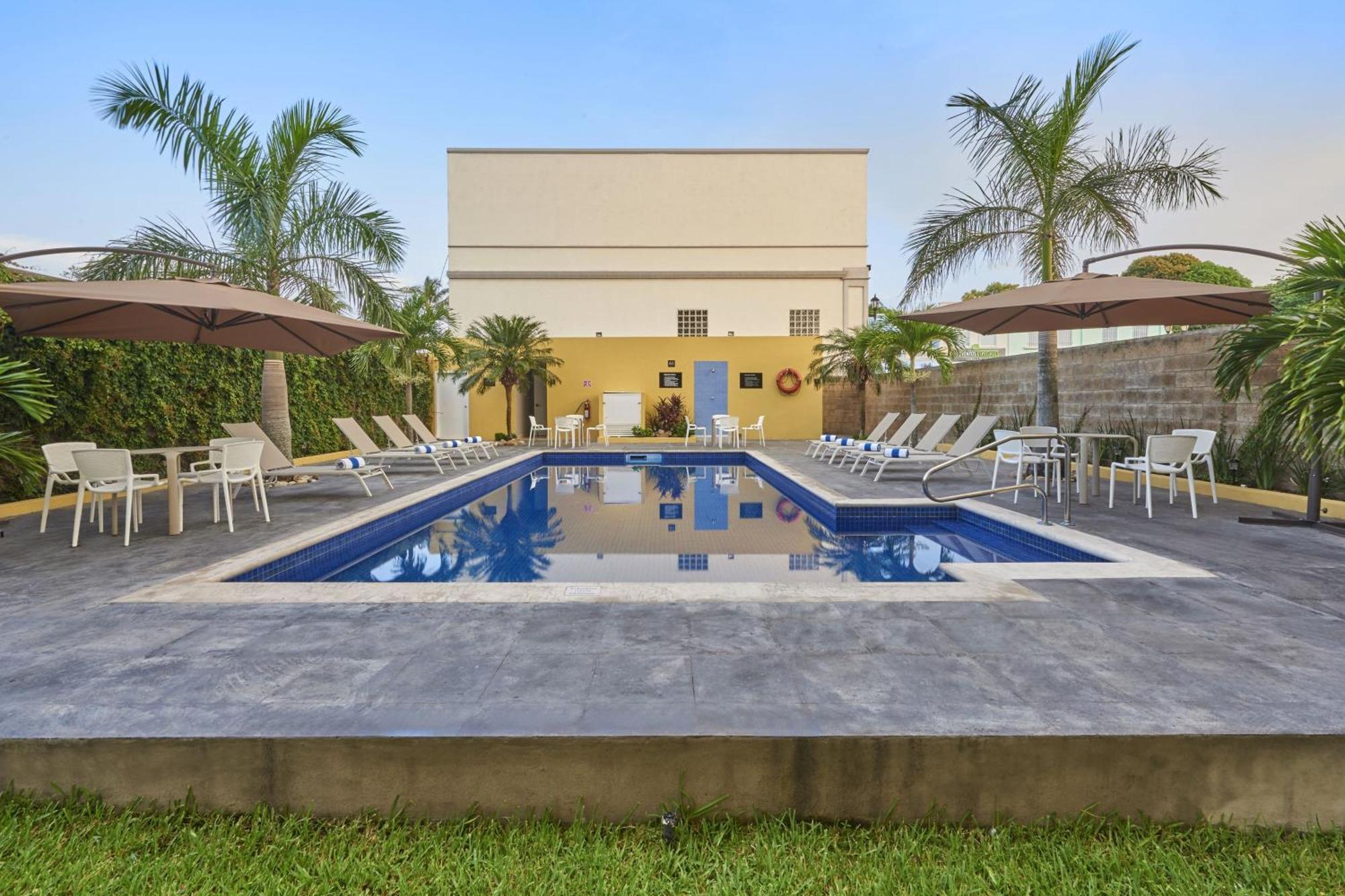 City Express By Marriott Tampico Bagian luar foto