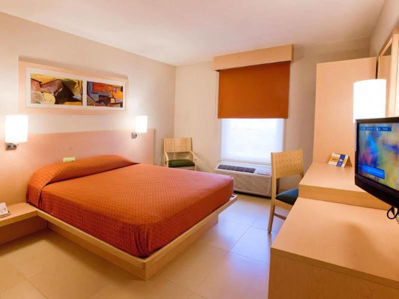 City Express By Marriott Tampico Bagian luar foto